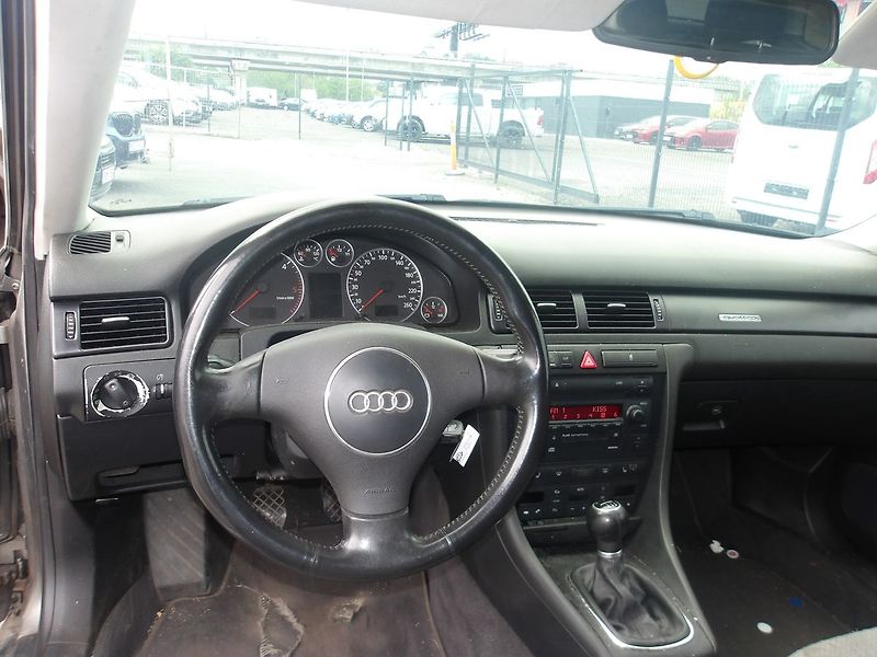 Audi A6 Allroad 2,5TDi 4x4 ČR !! - fotka 21 z 26