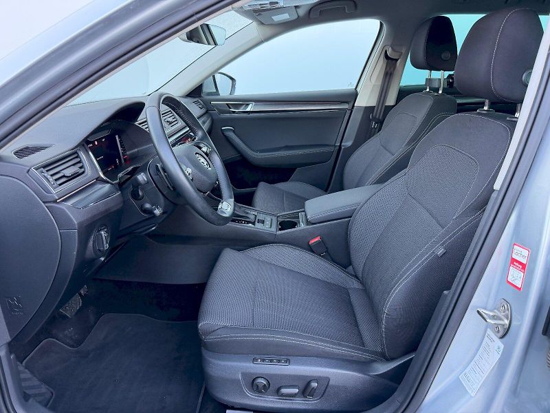 Škoda Superb (2023) 2.0 TDI 110kW DSG Style Plus M - fotka 5 z 35