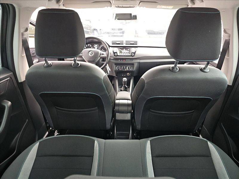 Škoda Fabia III 1,2TSi 66KW Edition - fotka 26 z 43