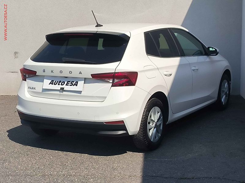 Škoda Fabia (2023) 1.0 TSi, 1.maj,ČR, Style - fotka 4 z 24