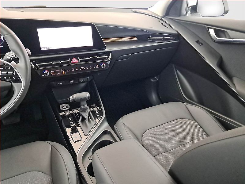 Kia Niro (2026) Style Hybrid - fotka 8 z 20