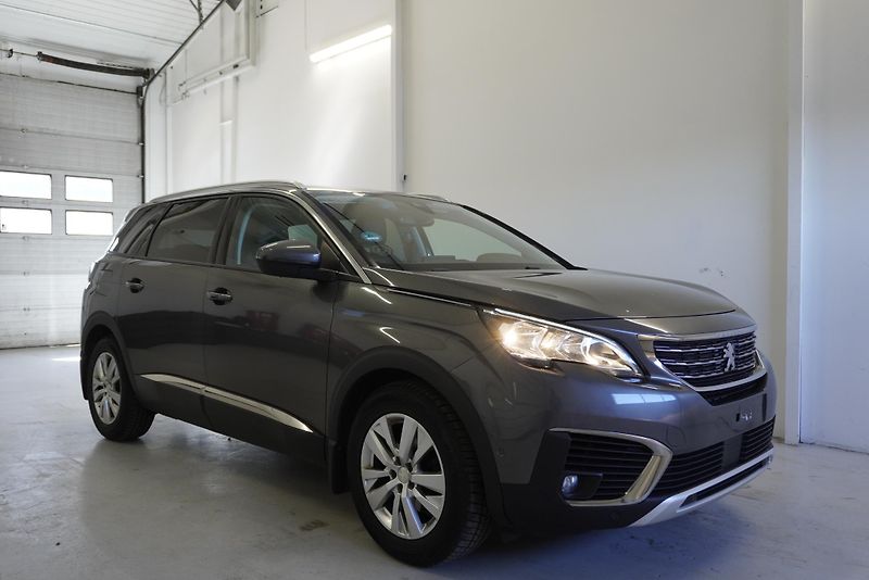 Peugeot 5008 1.6 E-THP ALLURE AUT. - fotka 3 z 32