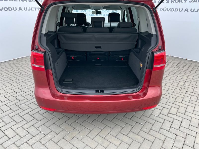 Volkswagen Touran (2014) 2.0TDi 103kW LIFE! Navigace! - fotka 9 z 31