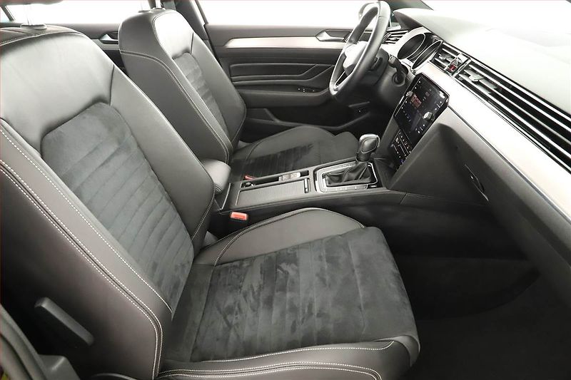 Volkswagen Passat (2020) 2.0 TDI - fotka 7 z 20