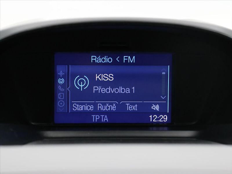 Ford Kuga 2,0 TDCi 132 kW 4x4 - fotka 17 z 28