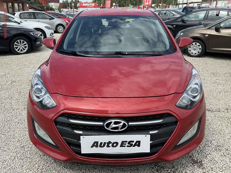 Hyundai i30 (2016) 1.6CRDI, STK7/28 - fotka 2 z 18