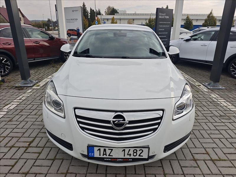 Opel Insignia 2,0 CDTi automat  Edition - fotka 9 z 24