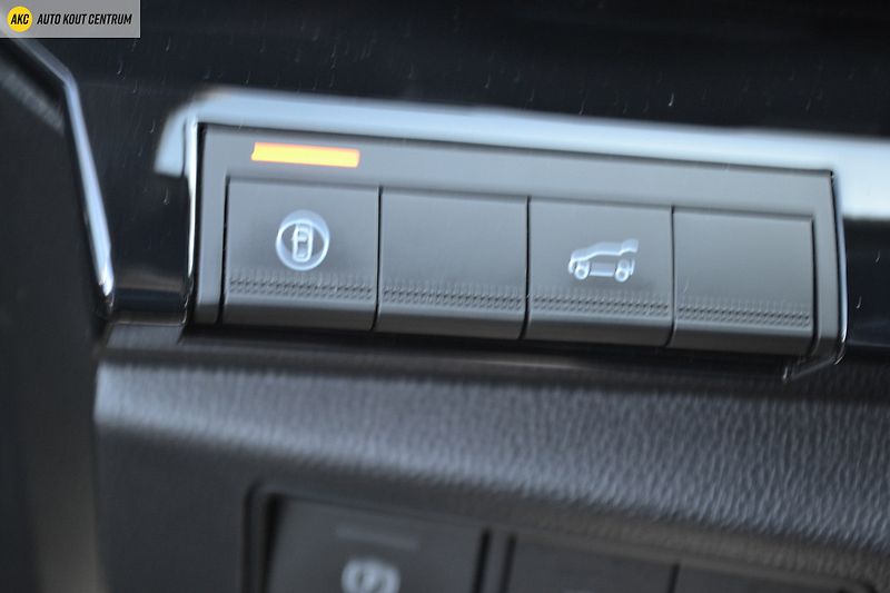 Renault Rafale esprit Alpine E-Tech full hybr - fotka 67 z 73