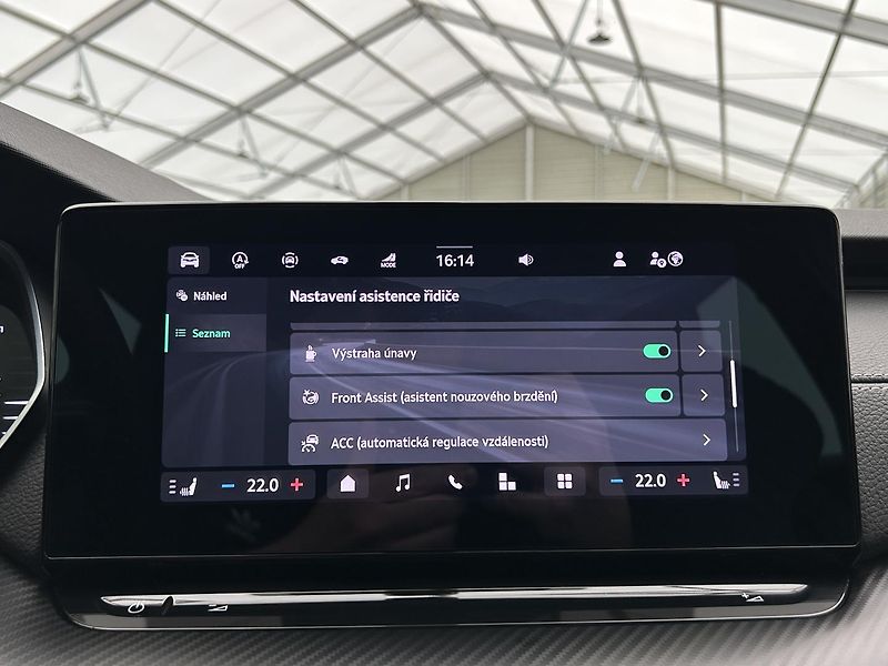 Škoda Octavia 2.0 TSI 4x4 SportLine - fotka 13 z 28
