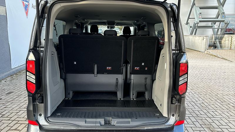 Ford Tourneo Custom (2025) 2.0 170k L2 Titanium Winter - fotka 46 z 47
