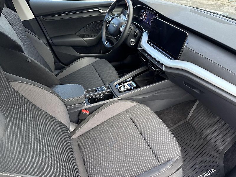 Škoda Octavia (2026) Combi 1.5 TSI DSG Selection - fotka 9 z 33