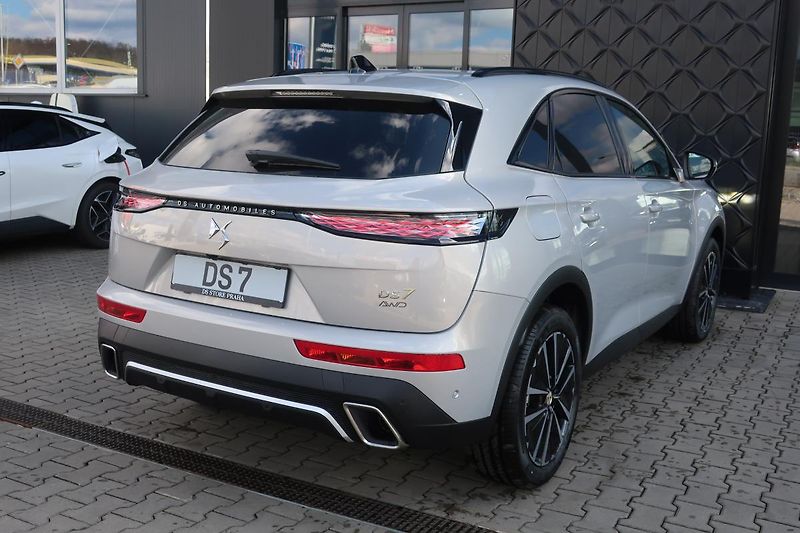 DS Automobiles DS7 (2025) EDITION FRANCE PLUG-IN HYBRID - fotka 9 z 15