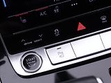Audi Q8 3,0 250 kW 4x4  DPH - náhled 28