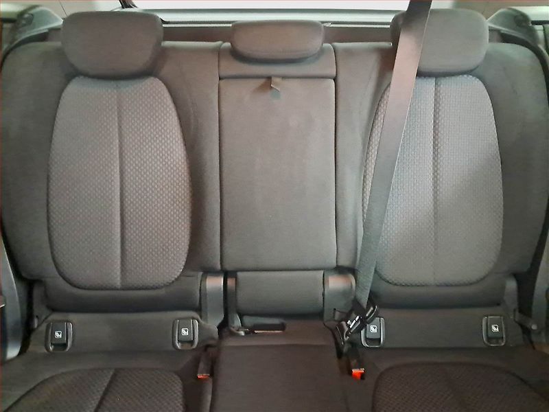 BMW X1 (2017) sDrive16d, Serv.kniha, Navi - fotka 10 z 21