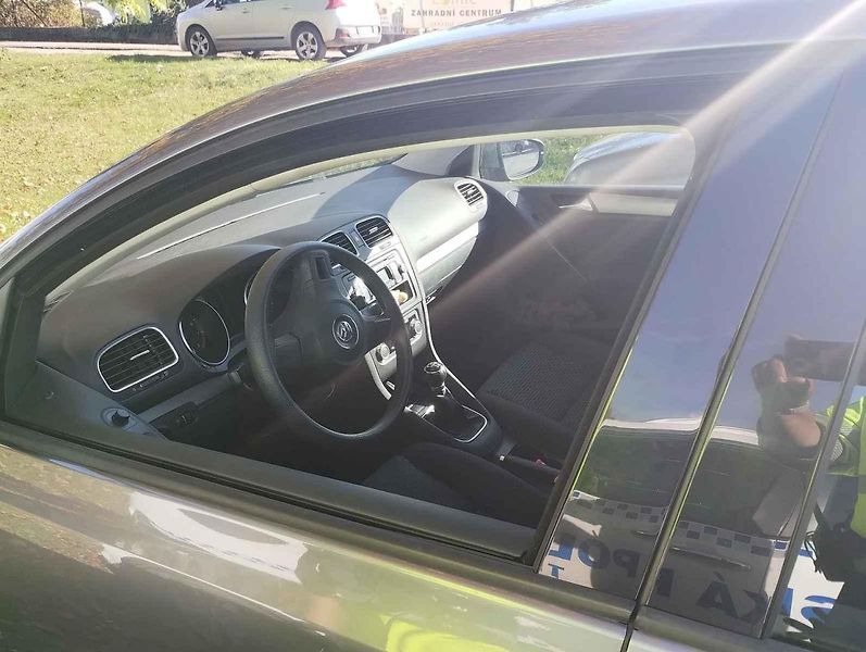 Táborští strážníci se zaměřili na kontroly parkovišť u hřbitovů.