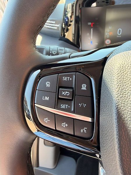 Ford Transit Custom Nugget 320 L1 Titanium Automat - fotka 7 z 15