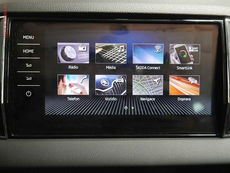 Škoda Karoq (2019) 1.6 TDi, Style, LED, navi - fotka 17 z 23