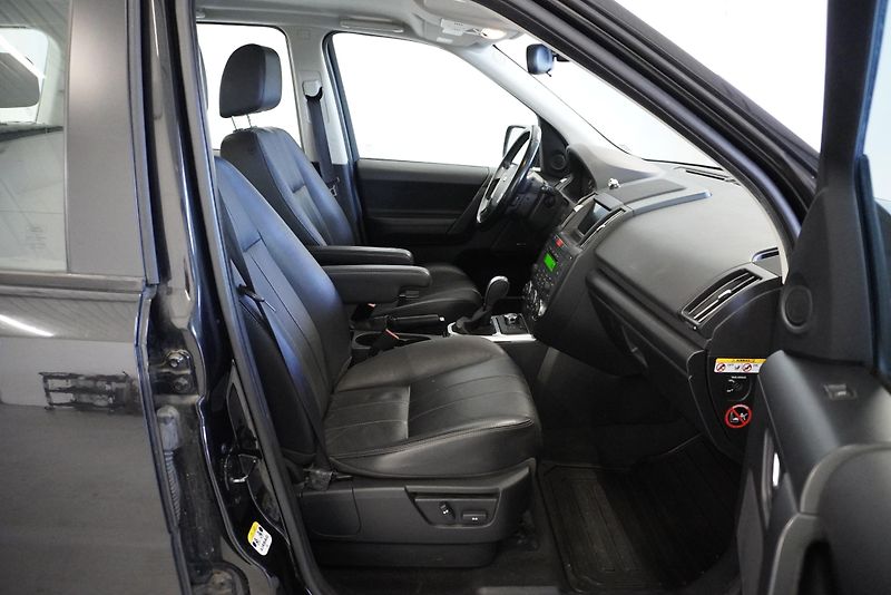 Land Rover Freelander (2012) 2,2T LEATHER ETC AUTOMAT - fotka 30 z 46