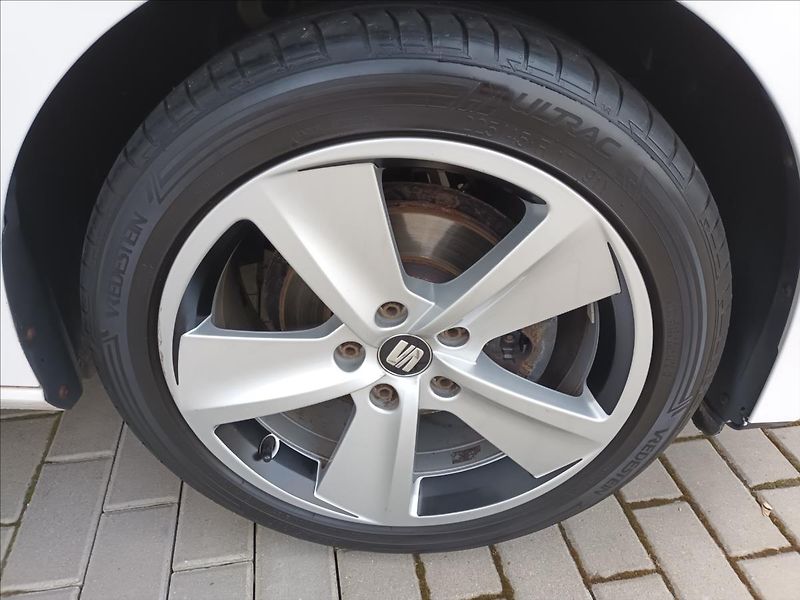 Seat Leon 1,2 TSI,77KW,SERVISKA,KLIMA, - fotka 27 z 41
