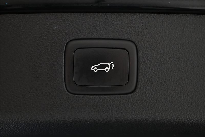 MG EHS 1,5 TGI PHEV 119kW AT Luxury Z - fotka 27 z 32
