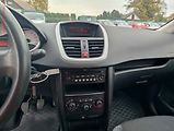 Peugeot 207 (2009) 1.4 i, 1.maj,ČR, Klima - náhled 13
