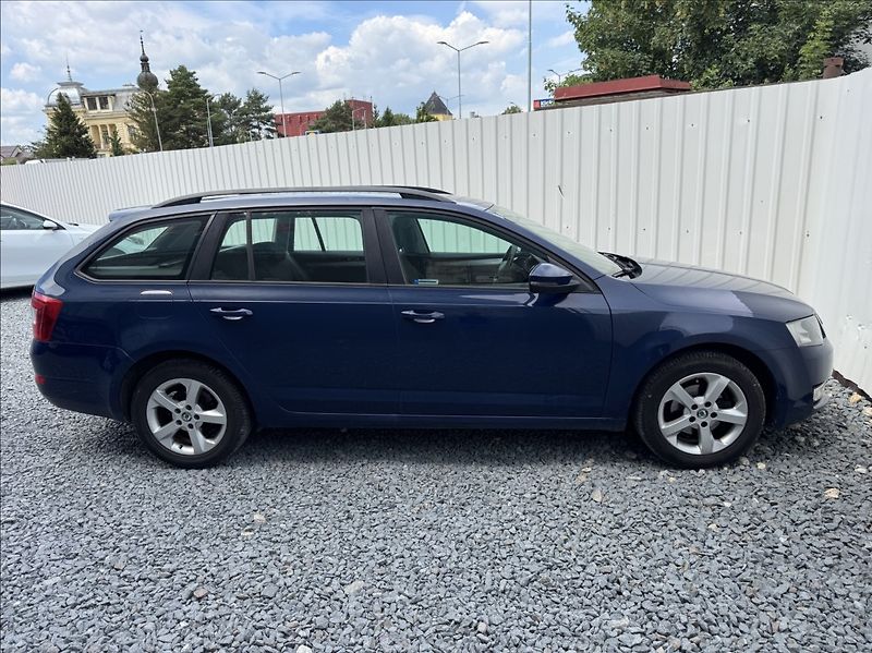 Škoda Octavia 1,6 TDI 77kW původ ČR - fotka 14 z 50