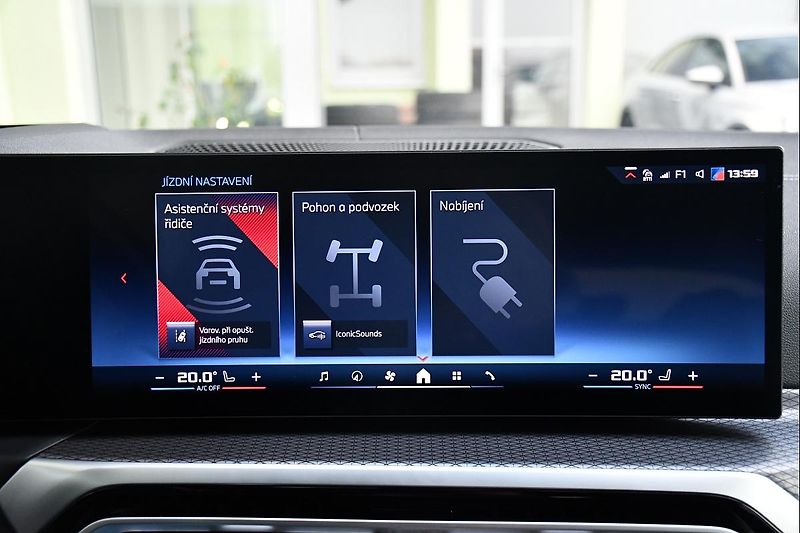 BMW i4 M50 LASER H/K 1M K360° ZÁRUKA - fotka 39 z 47