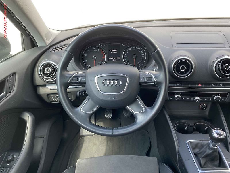 Audi A3 (2014) 1.2 TFSi, Ambiente, bixen - fotka 11 z 18