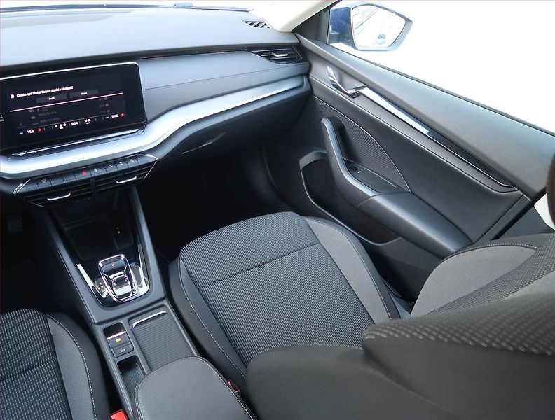 Škoda Octavia (2021) 2.0 TDI, Automat, Serv.kniha - fotka 8 z 22