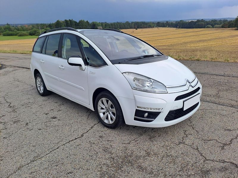 Citroën Grand C4 Picasso (2011) 1.6 HDi 7 MÍST - fotka 3 z 31