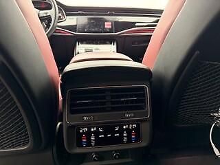 Audi SQ8 (2020) 4.0 Q8 /320kW - fotka 10 z 16
