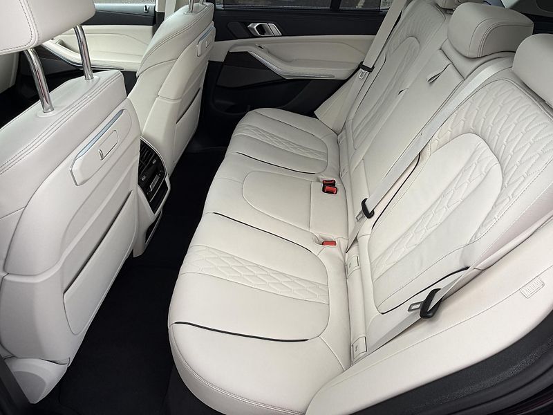 BMW X5 (2025) 30d INDIVIDUAL 22