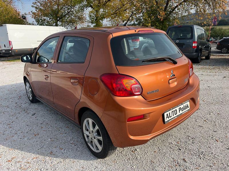 Mitsubishi Space Star 1.0 i - fotka 11 z 15