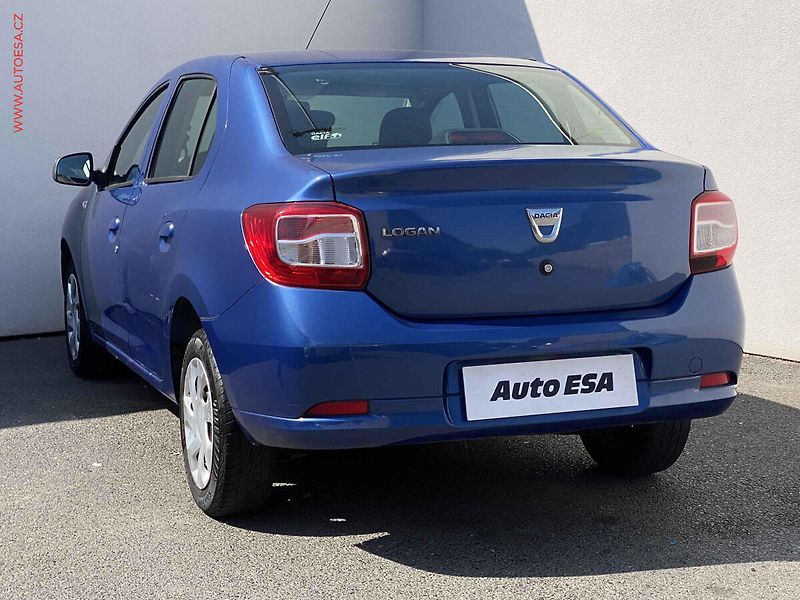 Dacia Logan (2014) 1.5 dCi, 2.maj, AC, el. - fotka 6 z 15