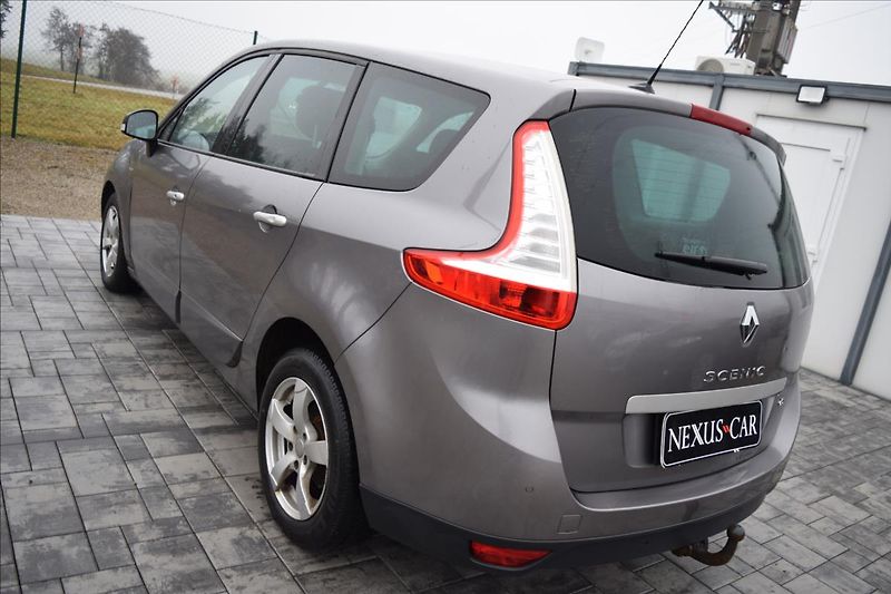 Renault Scénic 1,9 DCI 96KW TAŽNÉ NAVI KAMERA - fotka 7 z 57