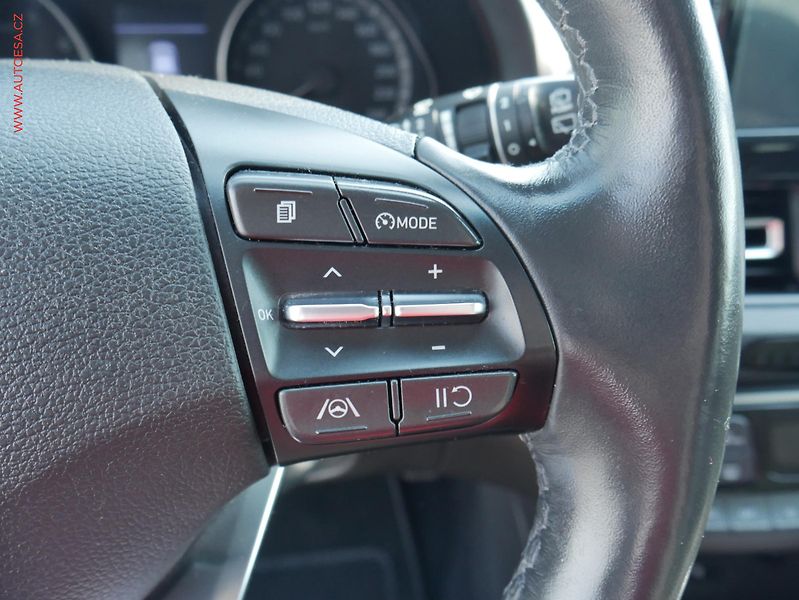 Hyundai i30 (2021) 1.5 T-GDi, ČR, Smart, kamera - fotka 18 z 23