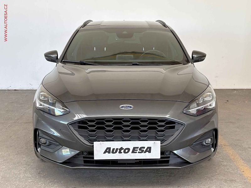Ford Focus (2019) 1.0 EB, ST-Line, LED, navi - fotka 2 z 19