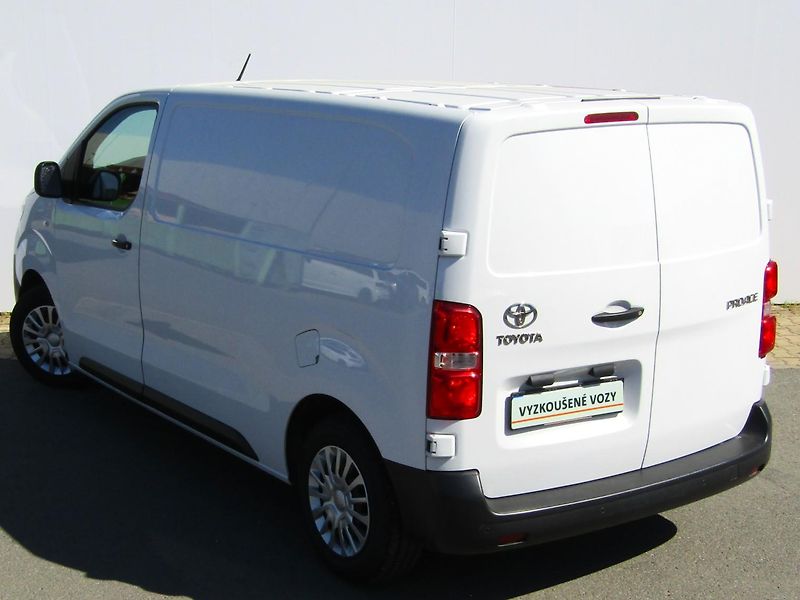 Toyota ProAce (2023) 1,5 D-4D 88 KW - fotka 14 z 26