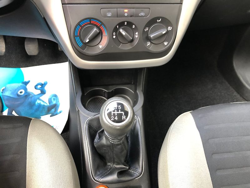 Fiat Punto (2006) 1.4 - fotka 20 z 32