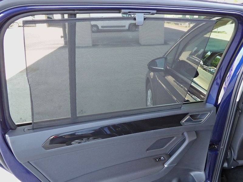 Volkswagen Touran 1.5TSI DSG Highline 7 míst TZ - fotka 28 z 37