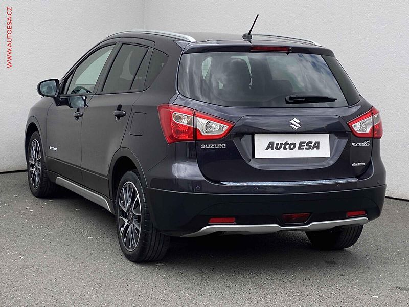Suzuki SX4 (2015) 1.6i 4x4, AT, xenon, park - fotka 6 z 17