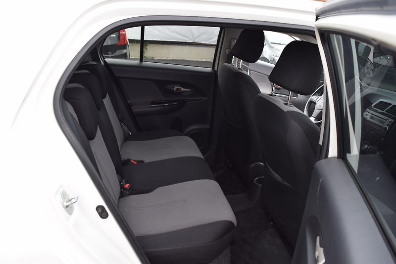 Toyota Urban Cruiser (2011) 1.4 66kw D4D AWD SOL-HIGH - fotka 36 z 40