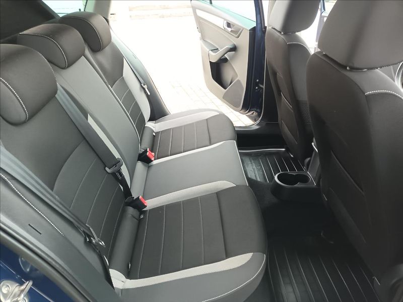Škoda Rapid 1,0 TSI,81KW,DIGIKLIMA,TEMPOMA - fotka 20 z 36