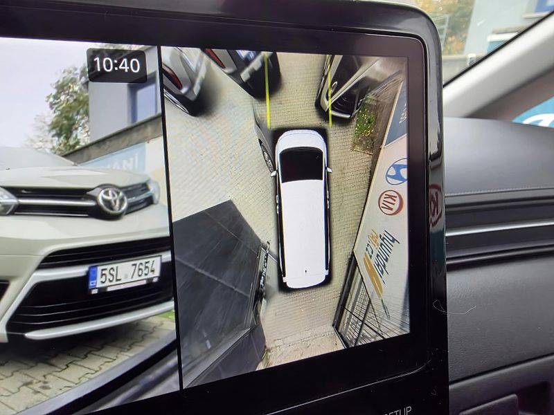 Hyundai Staria 2.2-AUTOMAT-KŮŽE-9MÍST - fotka 18 z 36