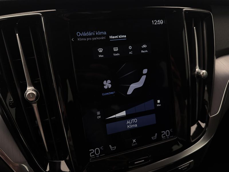 Volvo V60 D3 MOMENTUM  AUT CZ 1.maj - fotka 26 z 34