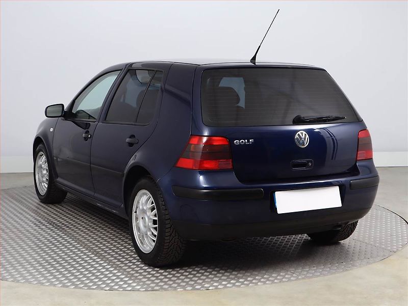Volkswagen Golf (2004) 1.4 16V, nová STK, Klima - fotka 4 z 11