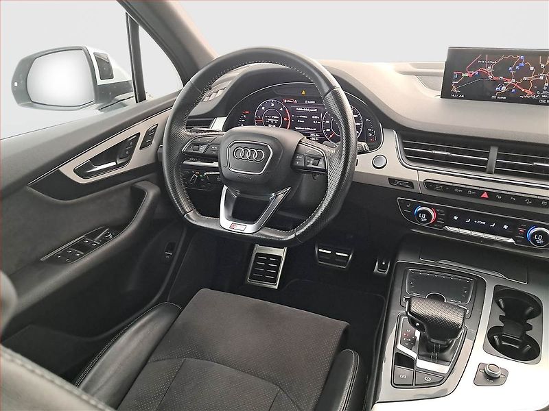 Audi Q7 (2017) S-Line 3.0 TDI - fotka 7 z 23
