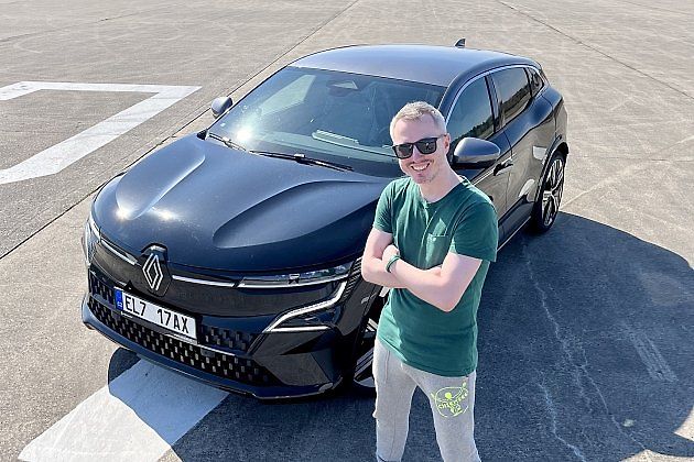Renault Megane E-Tech Iconic. Bugynka (hlavně) do města., zdroj: Míša & Tom