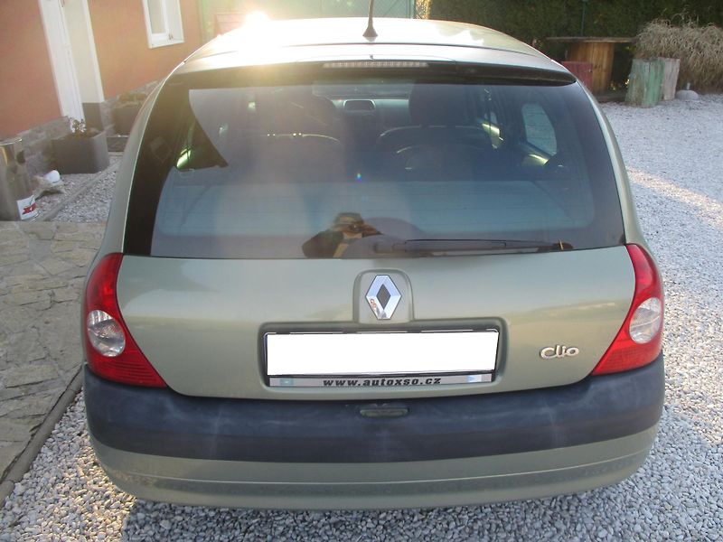Renault Clio 1.2i ČR +sada kol - fotka 4 z 23