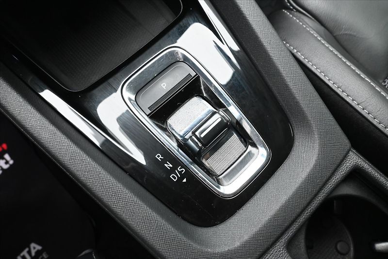 Škoda Octavia 2,0 TDI 110 kW DSG Style Záruk - fotka 22 z 30